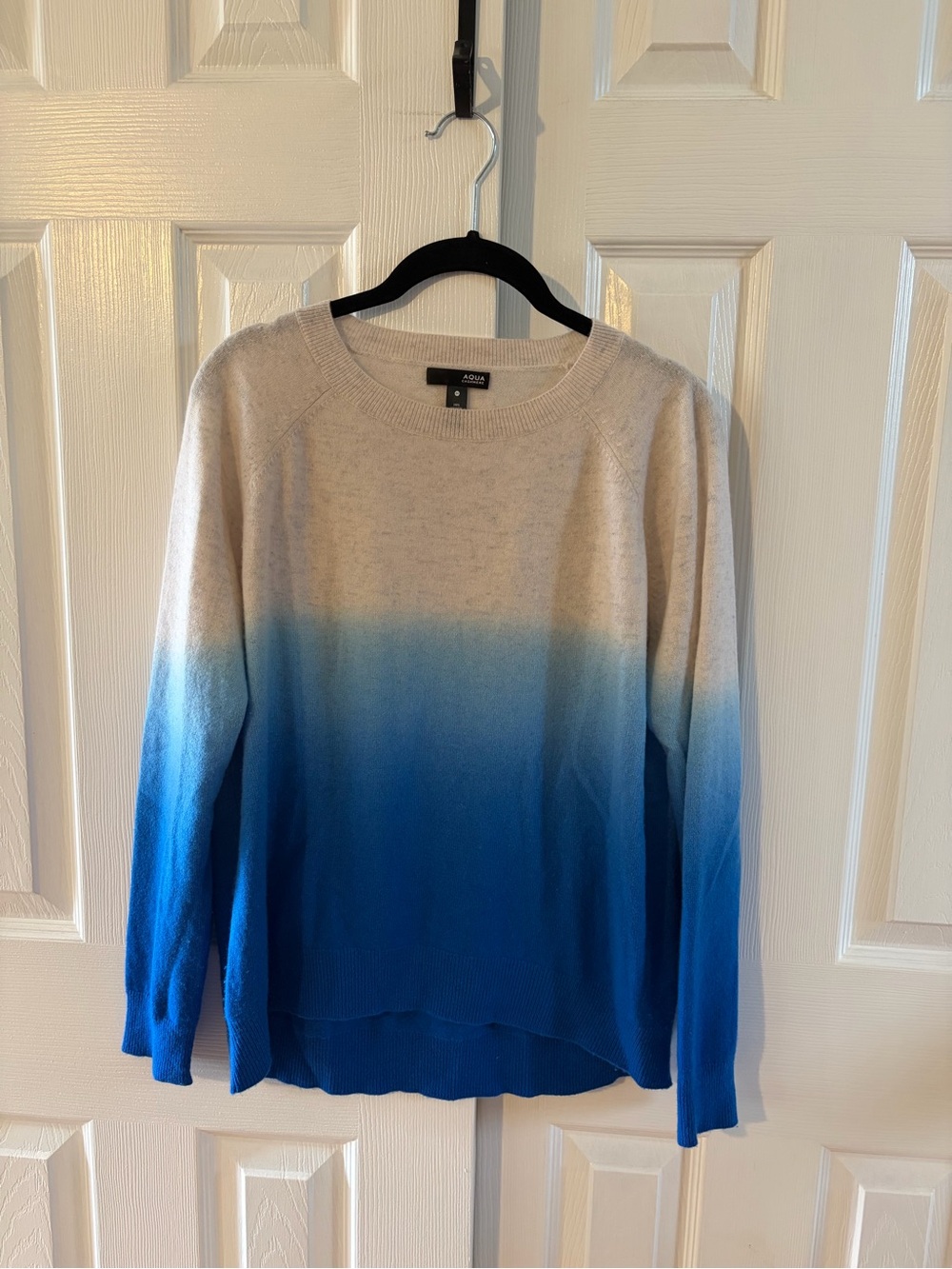 Aqua Cashmere Blue Ombre Crewneck 100% Cashmere Sweater Size Medium